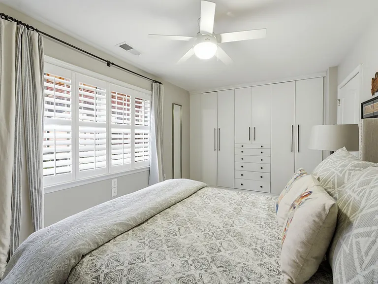 6932 Fairfax Dr #100 — Photo 34