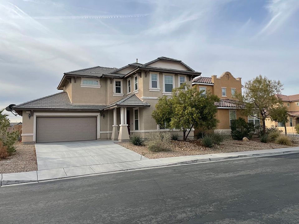 1st image of 2733 Aspen Club Ave