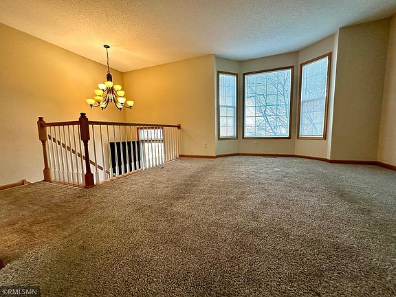 3rd image of 1760 Riverside Dr