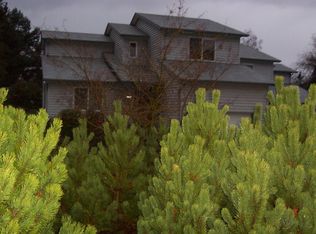 4033 Dillard Rd, Eugene, OR 97405