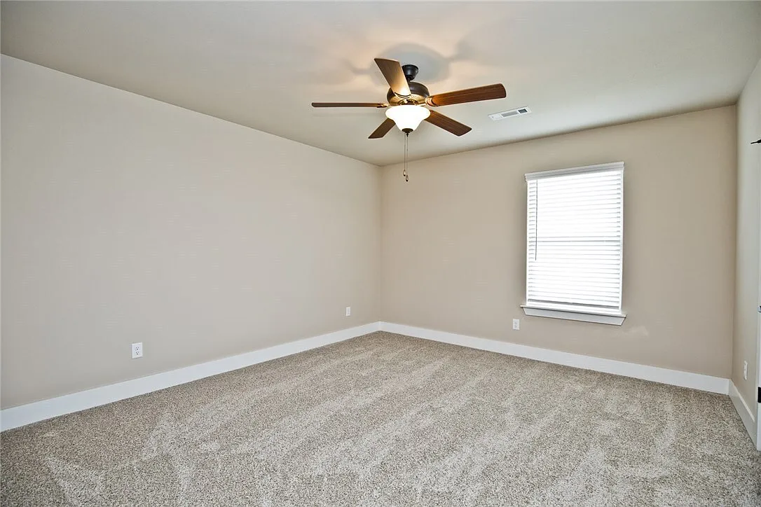 3607 SW Carter Road - 1 — Photo 2