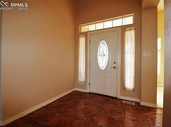 3rd image of 1609 W Alvarado Dr