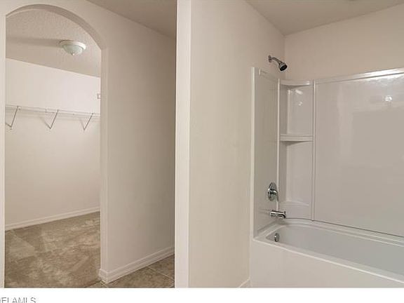 3rd image of 318 Shadow Lakes Dr
