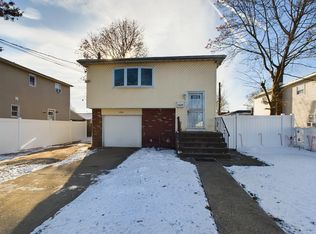 1036 Prospect Ave, Westbury, NY 11590