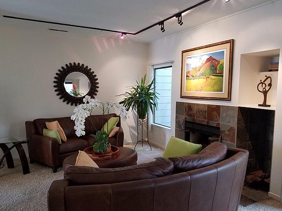 3rd image of 2615 Willowbrook Ln Unit 81