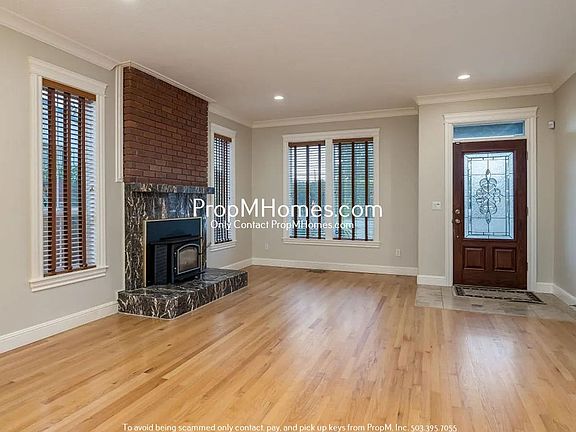 4th image of 1907 SE 162nd Ave