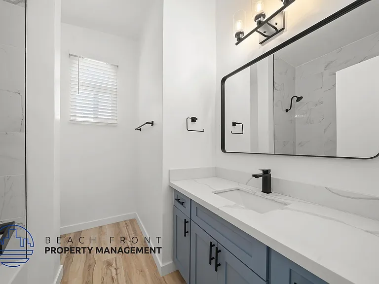 708 N. Juanita Ave. — Photo 18
