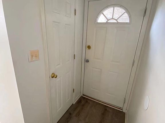 2nd image of 26 Willow Ln #B