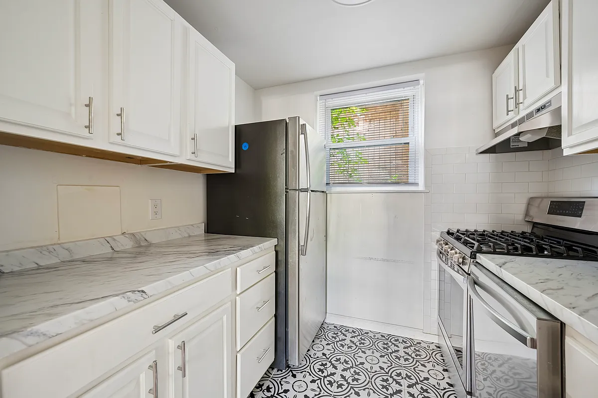 Building Photo - 184 E Willow Grove Ave #1E