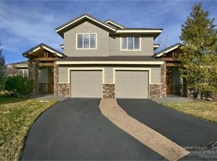 61747 Metolius Dr, Bend, OR 97702