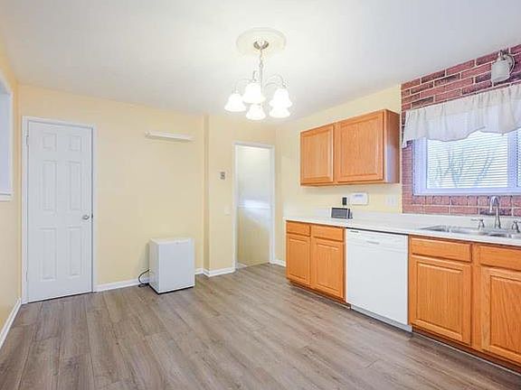4th image of 1240 Mallard Ln