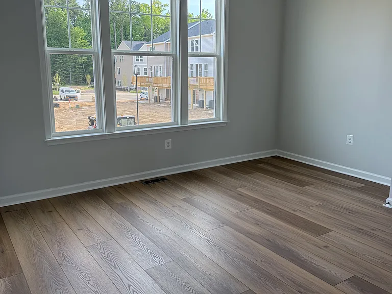 516 Sybil St — Photo 12