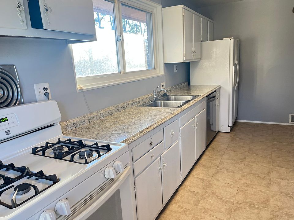1st image of 6323 Fenton Ct