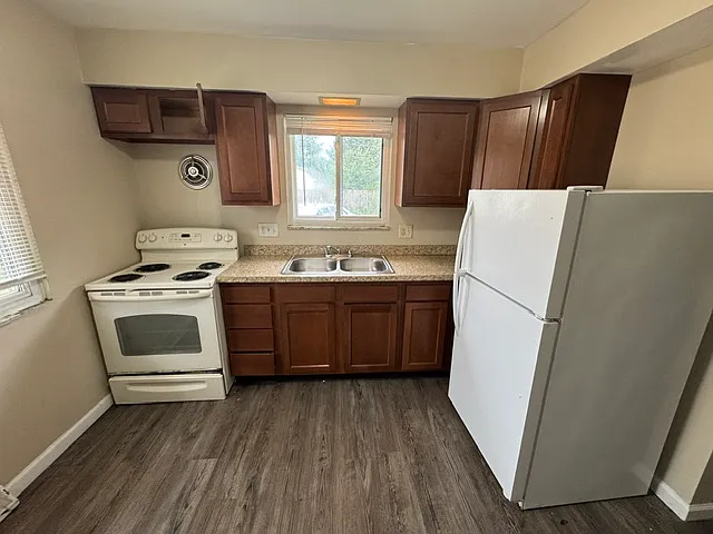 260 Graham St #B — Photo 4