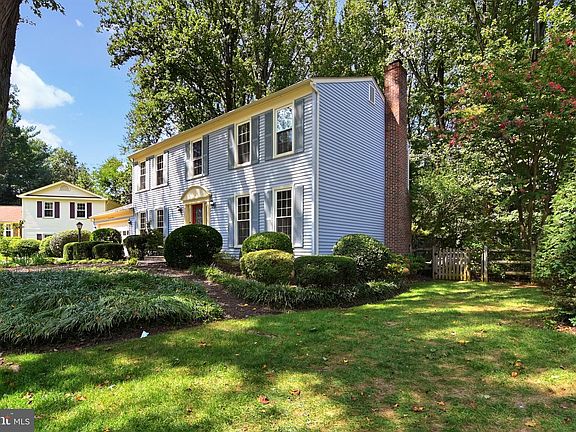 4th image of 9926 Stone Wood Ct