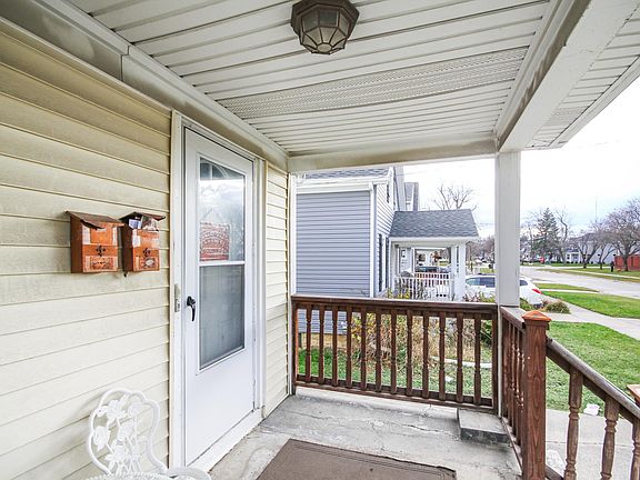 3rd image of 3294 Phillips Ave #2