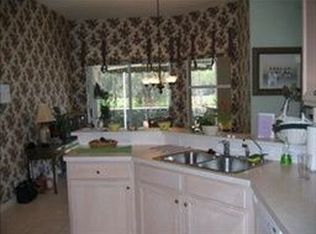 454 Preswick Ln, Naples, FL 34120