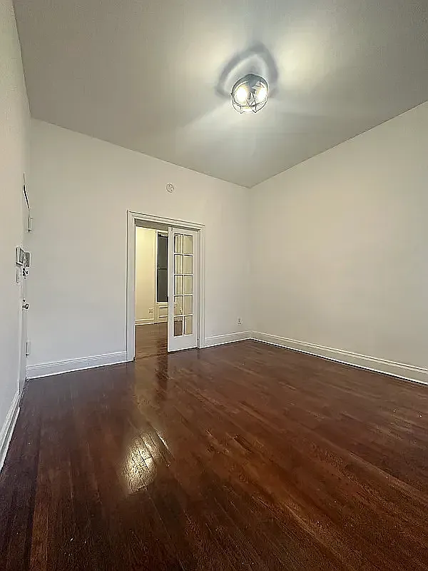 448 West 57th Street — Photo 3