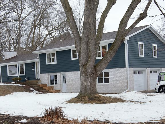 2nd image of 1310 Urbandale Ln N
