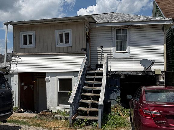 4th image of 208 Dunkard Ave