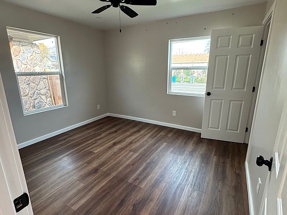 5th image of 906 Clark Ave #906
