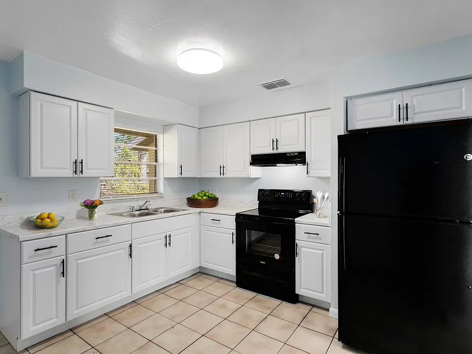 3207 Pershing St #3207