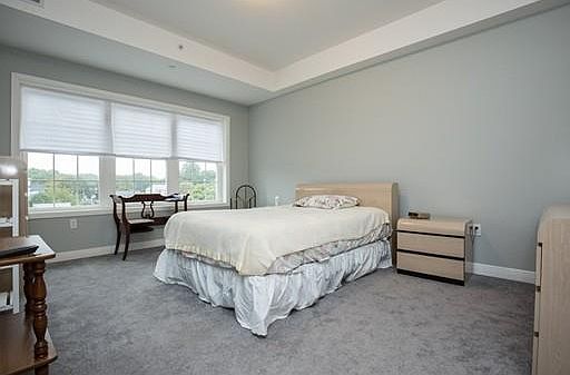5th image of 8 Walnut St Unit 407