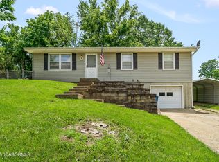 5284 Veil Of Tears Dr, Jefferson City, MO 65109