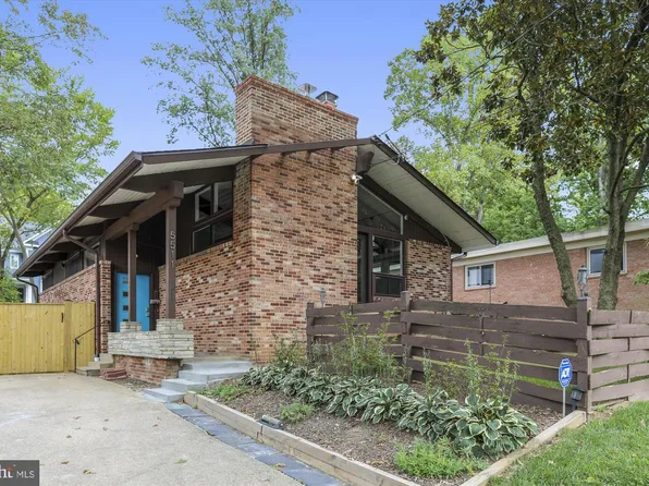 5511 Huntington Pkwy, Bethesda, MD 20814