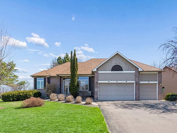 4th image of 2070 Woodstone Dr