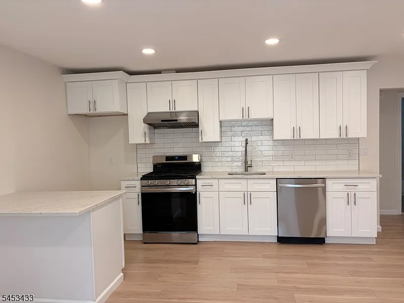291 Garibaldi Ave