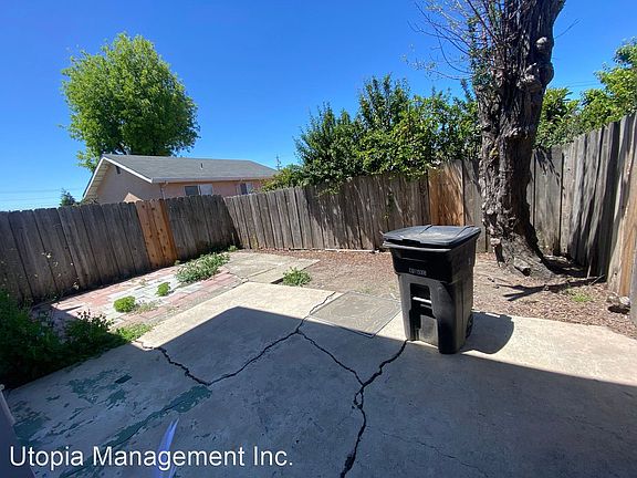 5th image of 22451 S Garden Ave APT 3