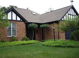 301 Sewickley Ridge Dr, Sewickley, PA 15143