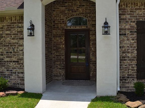 3rd image of 127 Timbercreek Ln