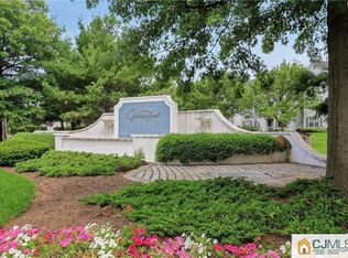 1634 Waterford Dr UNIT 1634, Edison, NJ