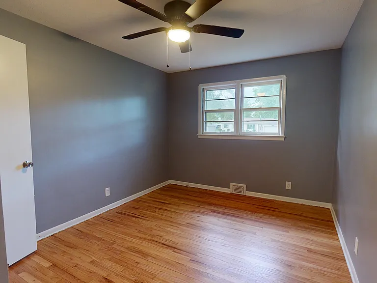 13686 Harper Rd — Photo 10