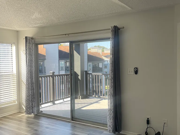 18865 Vineyard Point Ln — Photo 30
