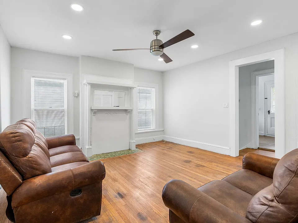 58 North St #1