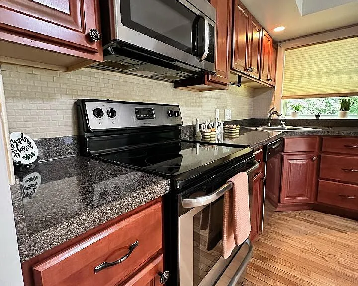 162 Bishops Dr — Photo 7