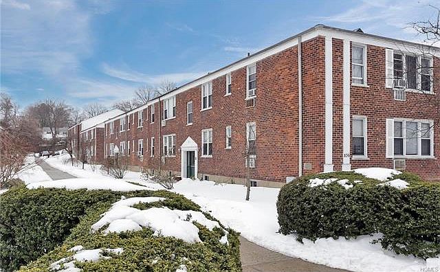 1st image of 836 Palisade Ave #4