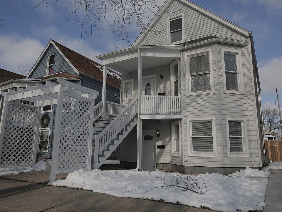1st image of 5020 W School St