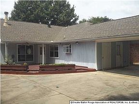 2nd image of 18338 Autumn View Dr