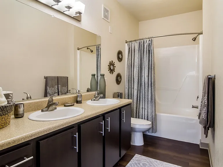 Oakleaf Plantation Apartments — Photo 21