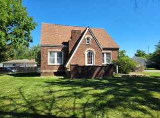 714 Tittabawassee Rd, Saginaw, MI 48604