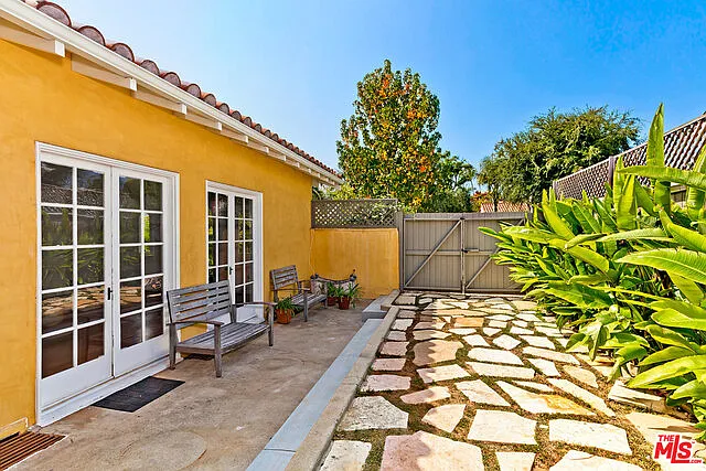 4 bed, 4.0 bath, 3380 sqft, $11,750 — Photo 4