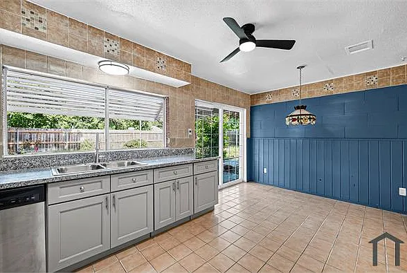 1119 Pinecroft Dr — Photo 4