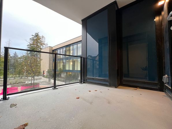 1 bedroom rental in Surrey — photo 15