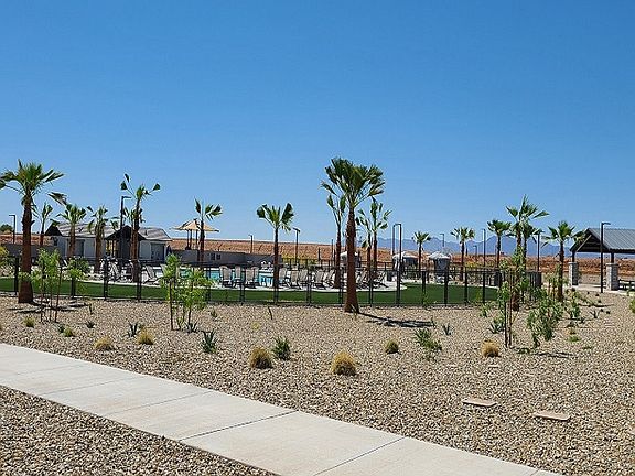 5th image of 8614 W San Miguel Ave