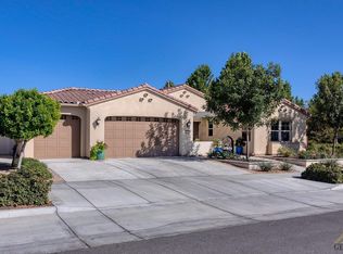 2116 Delamere St, Bakersfield, CA 93311