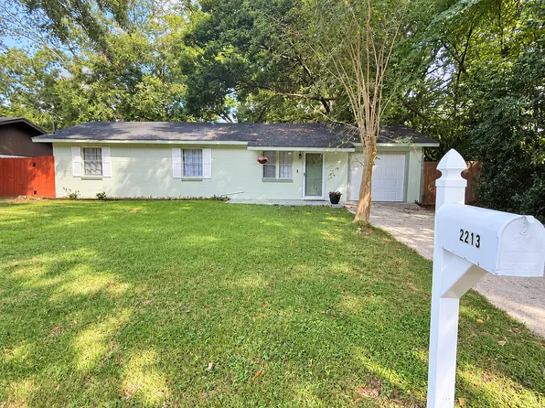 2213 Clearwater St, Mobile, AL 36609